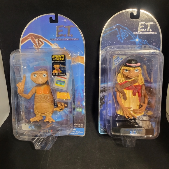 Universal Other - 2-NEW Vintage E.T. Interactive and Limited Edition ToysRUs Exclusive Figure 2001